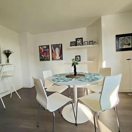 Appartement Le Crosne- Duplex Centre *