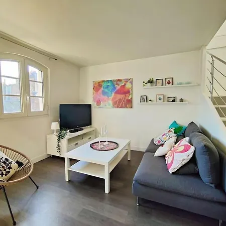Le Crosne- Duplex Centre Appartement